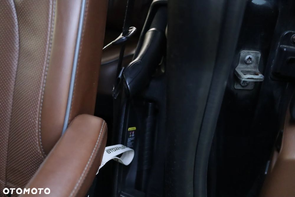 Chrysler Pacifica - 29
