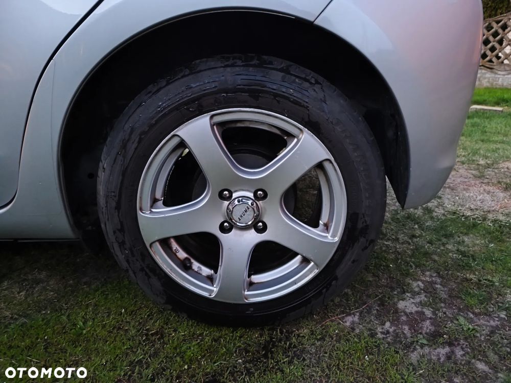 Toyota Yaris 1.33 VVT-i - 5