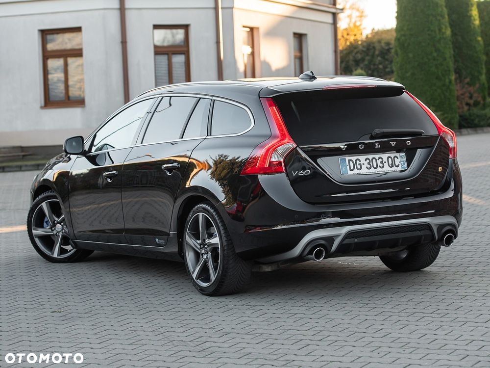 Volvo V60 2015 photo 3