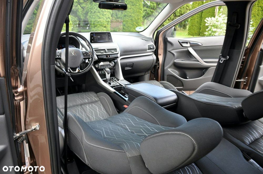Mitsubishi Eclipse Cross - 27