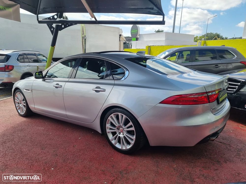 Jaguar XF 20d Aut. R-Sport - 12