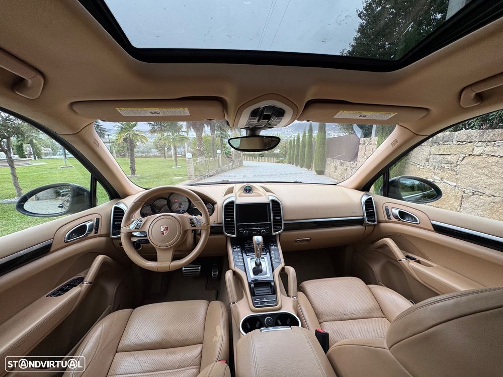 Porsche Cayenne S - 10