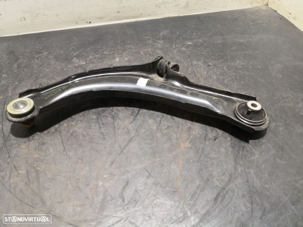 Braço Suspensão Frente Dto Nissan Micra Iii (K12) - 3