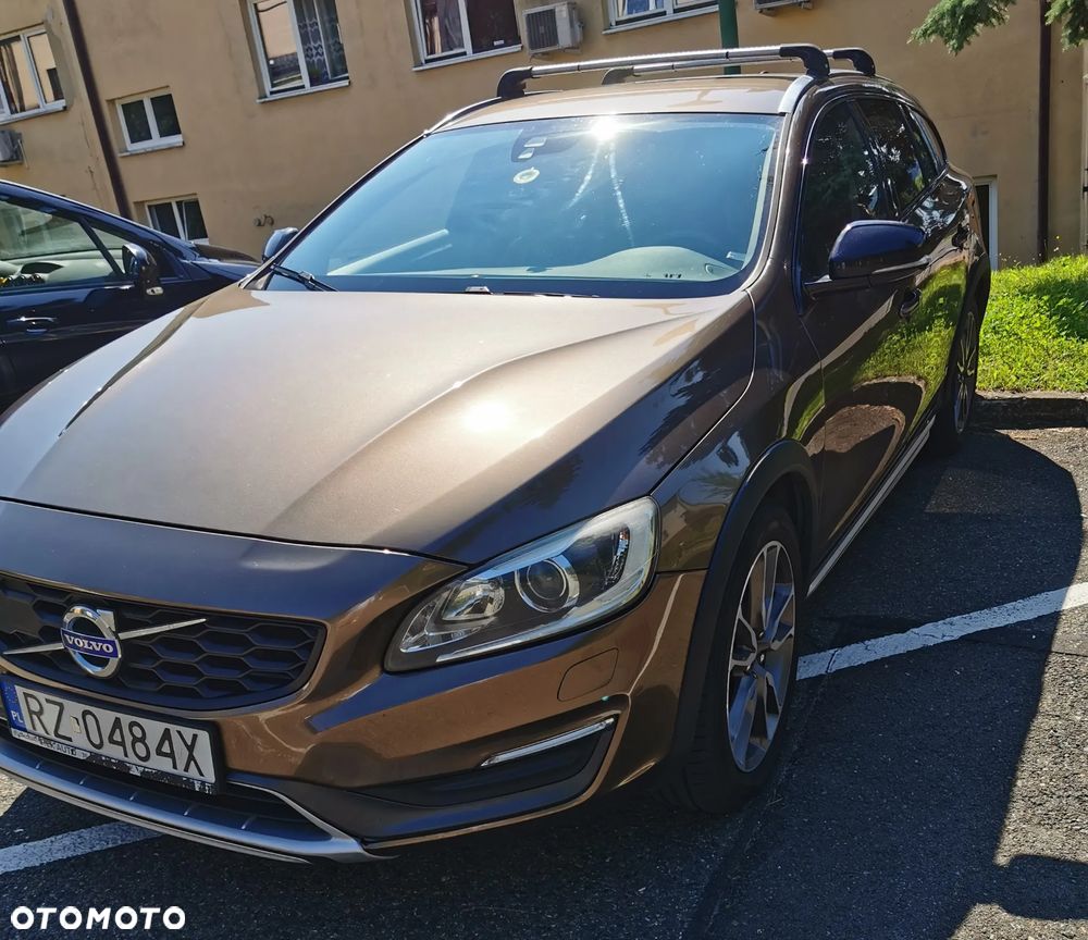 Volvo V60 Cross Country D4 AWD Geartronic Summum - 11