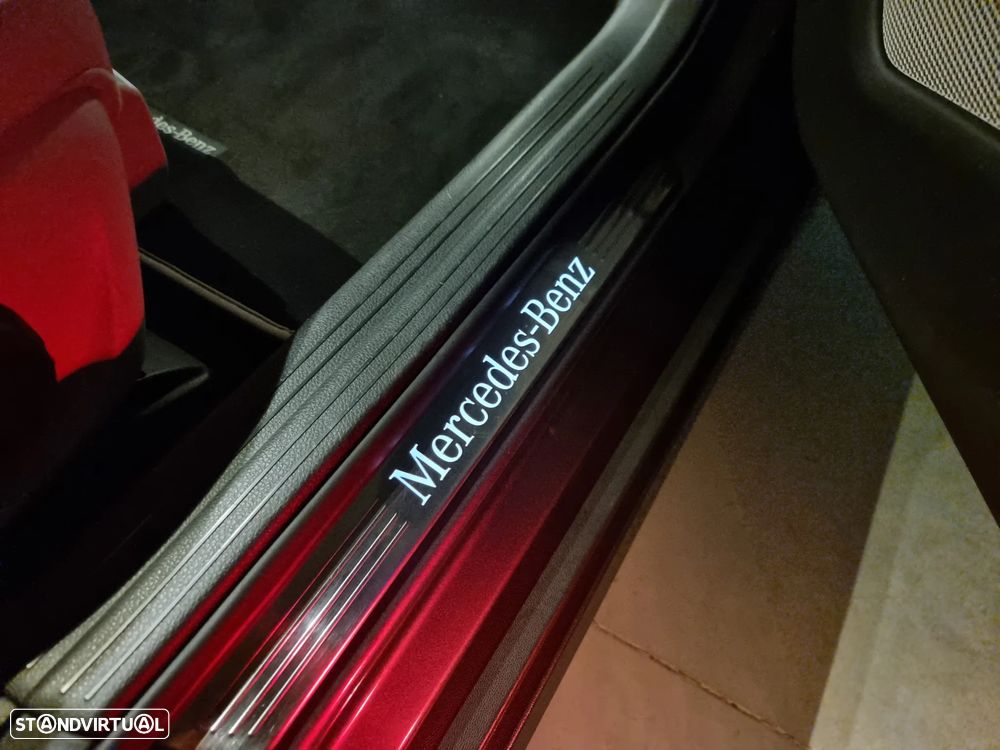 Mercedes-Benz GLA 180 d Urban - 10