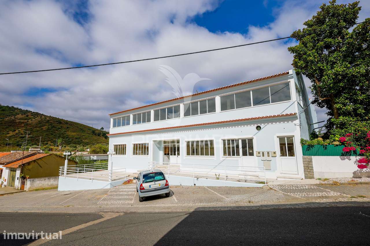 Espaço Comercial à Venda em Alferrarede - Abrantes - Grande imagem: 3/33