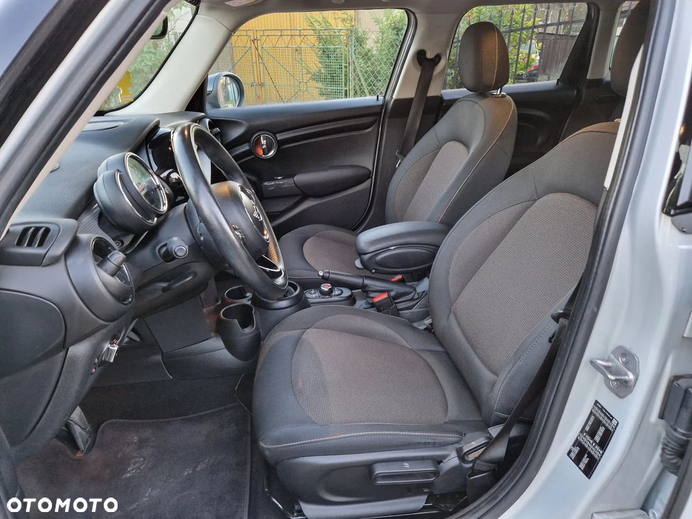 MINI Cooper 60 Years - 19