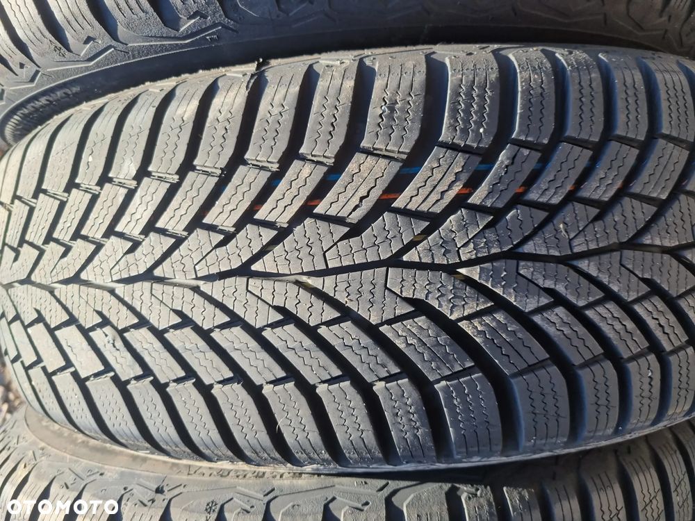 Opony CONTINENTAL WINTER CONTACT TS870 215/60R16 99H 2025r,4x8mm jak nowe - 4