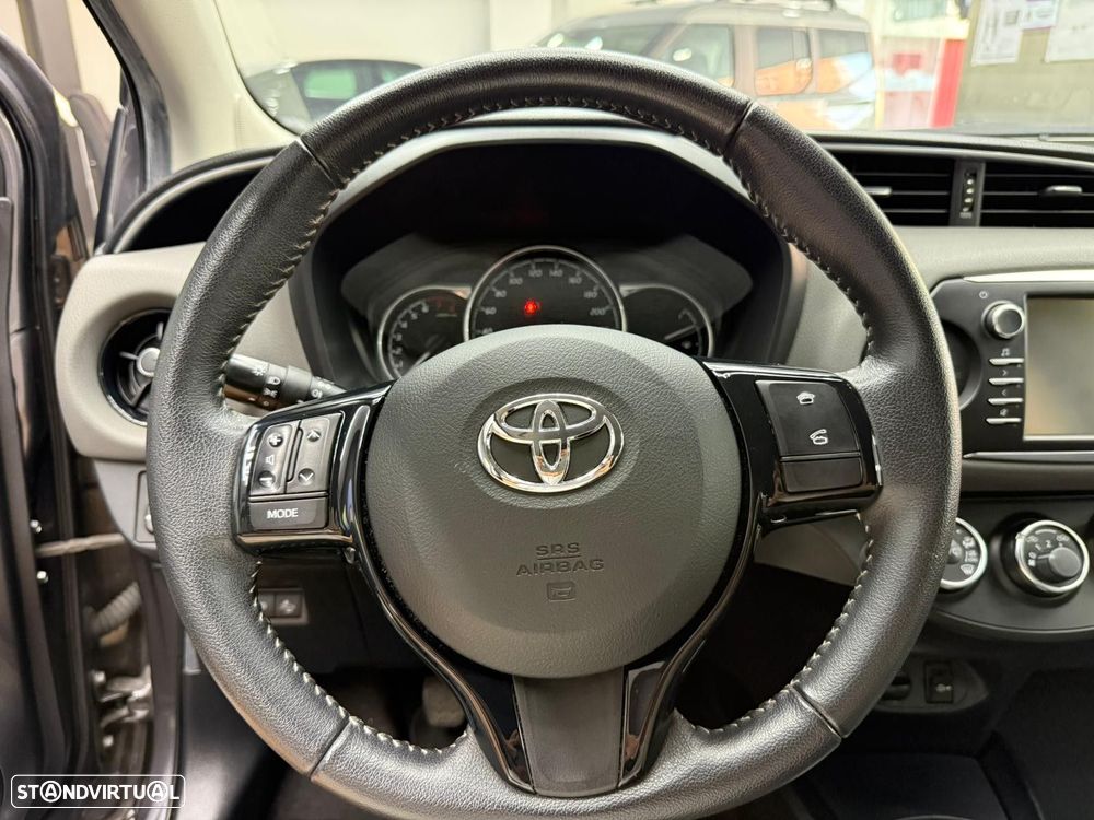 Toyota Yaris 1.0 VVT-i Exclusive - 22