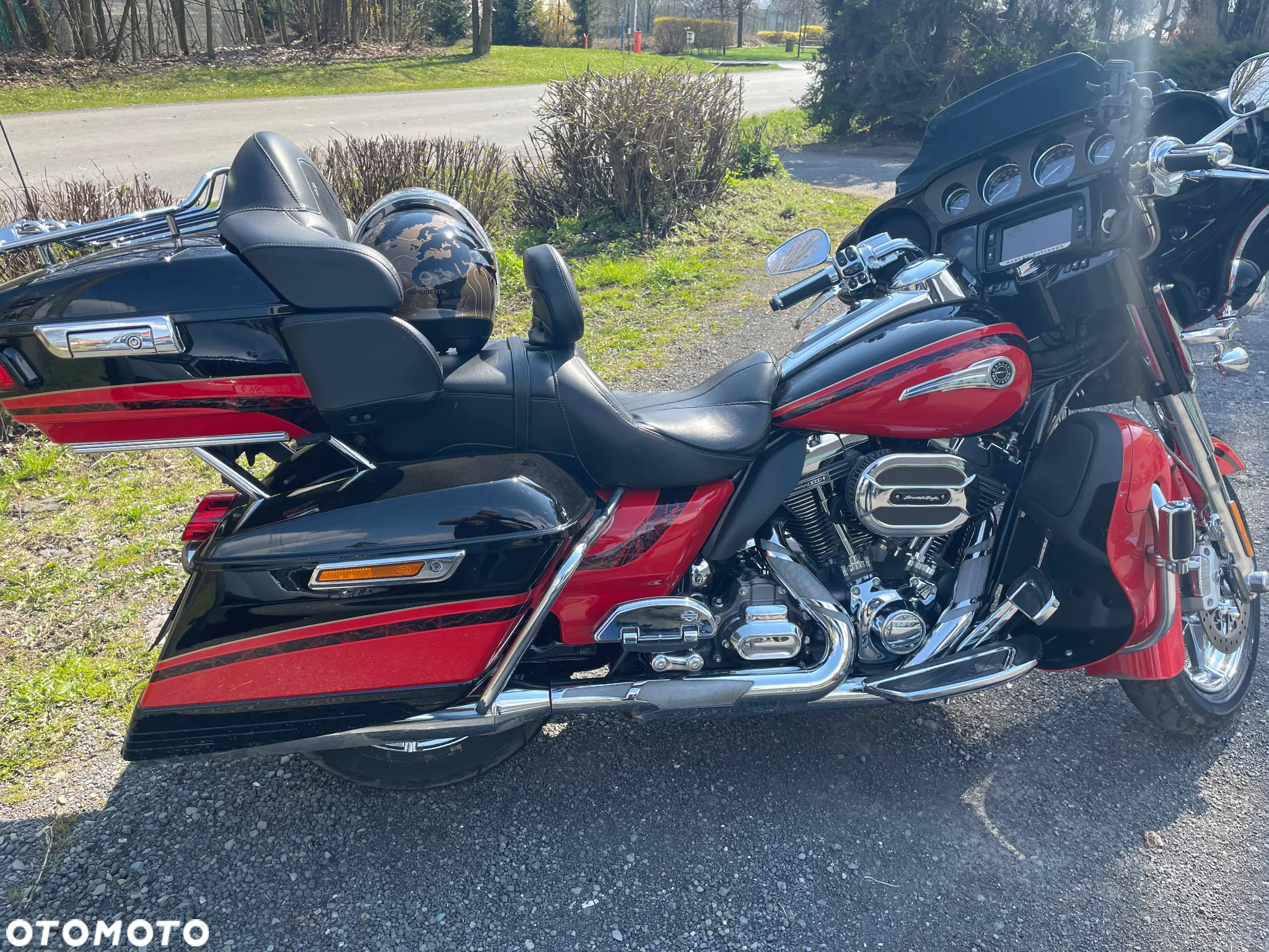 Harley-Davidson FLH Electra Glide - 6