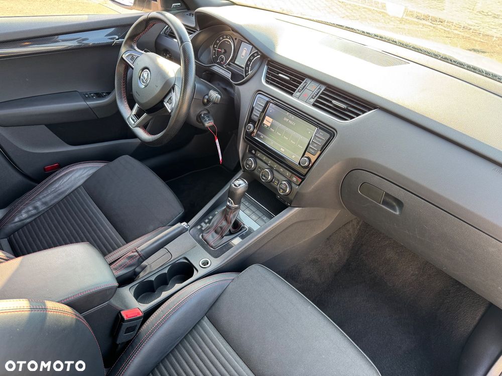 Skoda Octavia 2.0 TDI (Green tec) DSG RS - 28