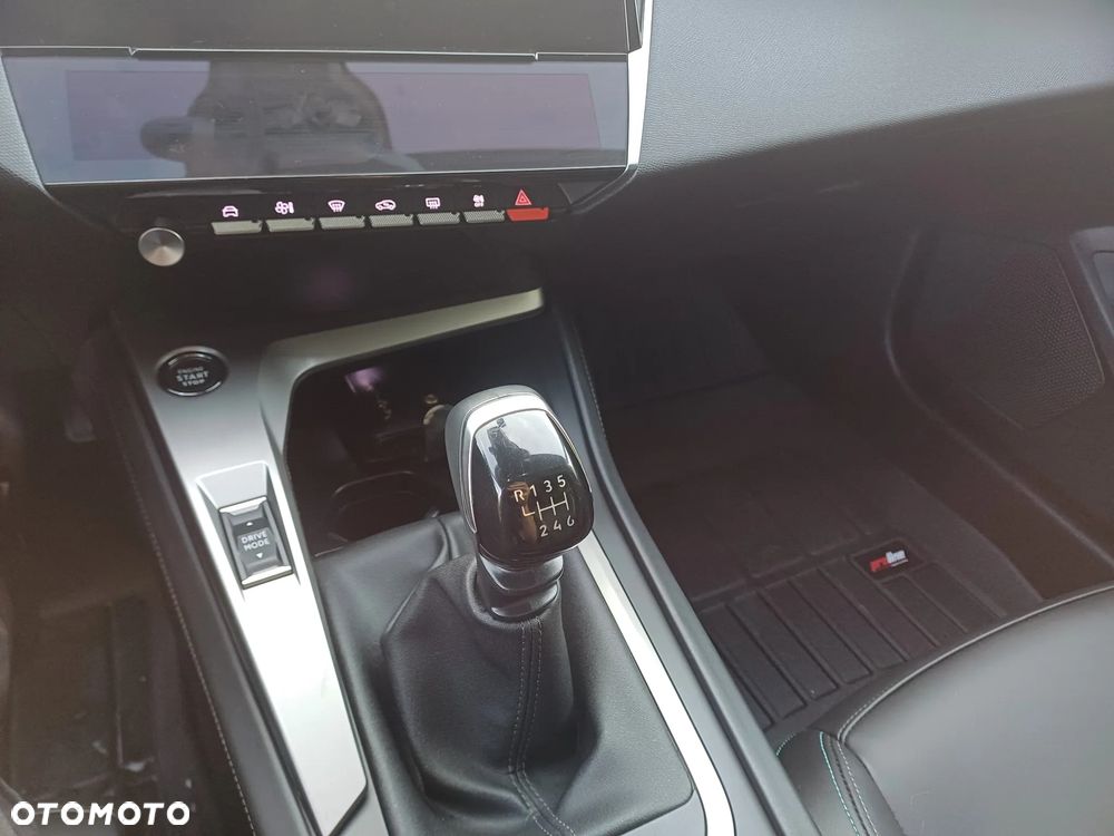 Peugeot 308 1.2 PureTech GPF Active S&S - 20