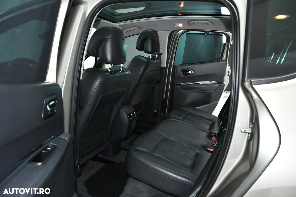 Peugeot 3008 Hybrid4 - 16