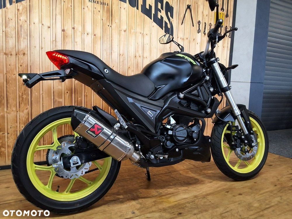 Moto Magnus Inny - 3