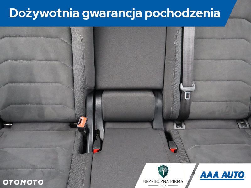 Volkswagen Tiguan Allspace - 12