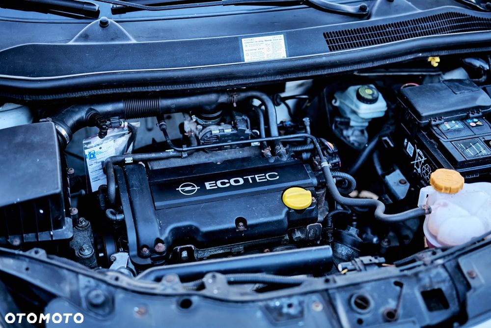 Opel Corsa 1.2 16V - 14