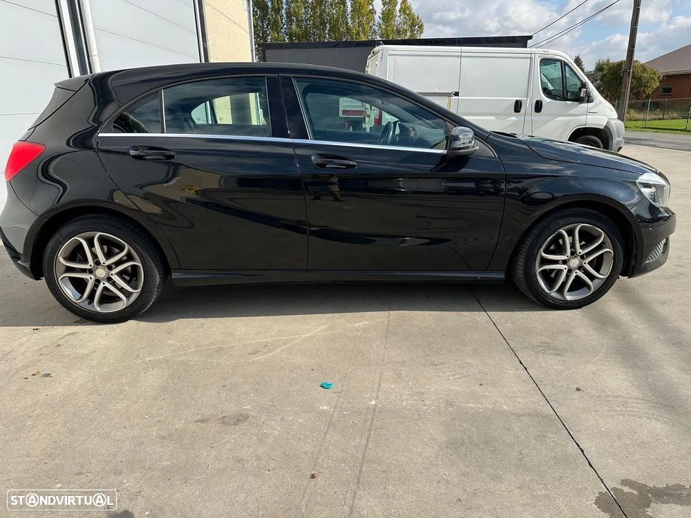 Mercedes-Benz A 180 CDI (BlueEFFICIENCY) - 4