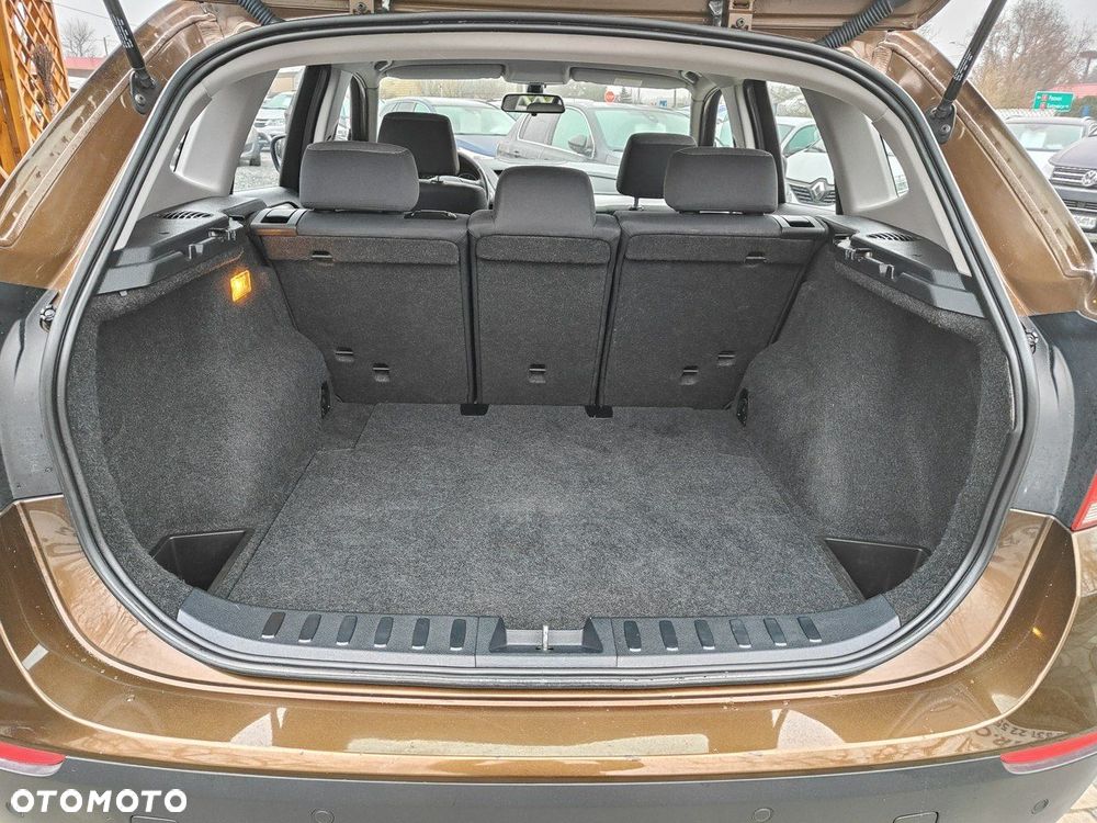 BMW X1 sDrive18d xLine - 29