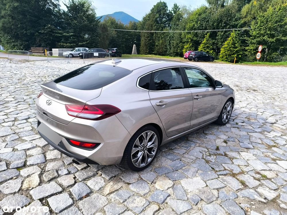 Hyundai i30 Fastback 1.4 T-GDI Premium - 8