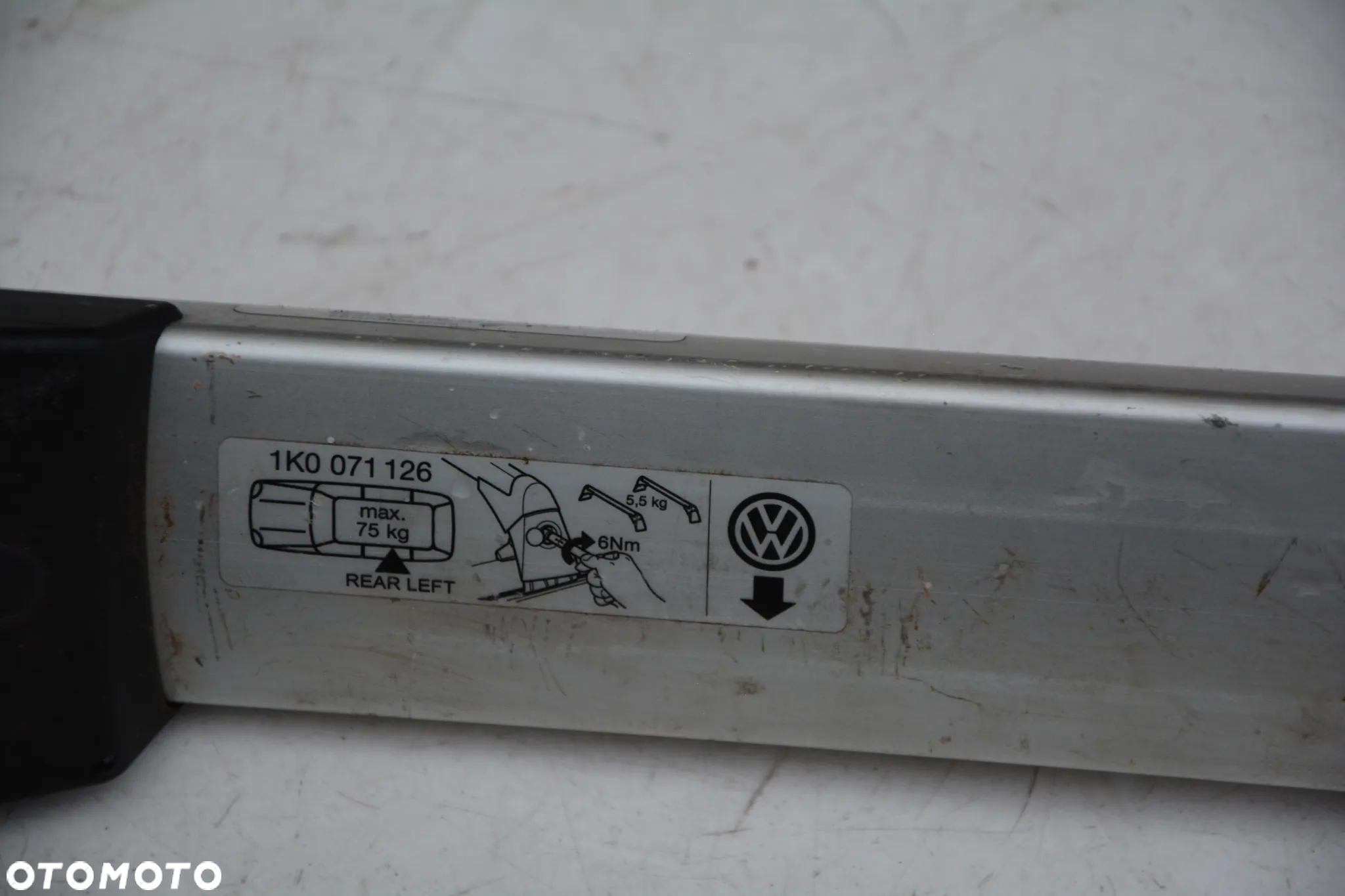 VW Golf V    bagażnik dachowy oryginał VW Alu klucz - 4