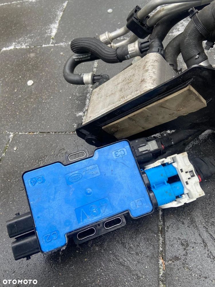 CHŁODNICA OLEJU SKRZYNI BIEGÓW Z OKABLOWANIEM KPLA-7A095-AA LAND ROVER DEFENDER L633 - 6