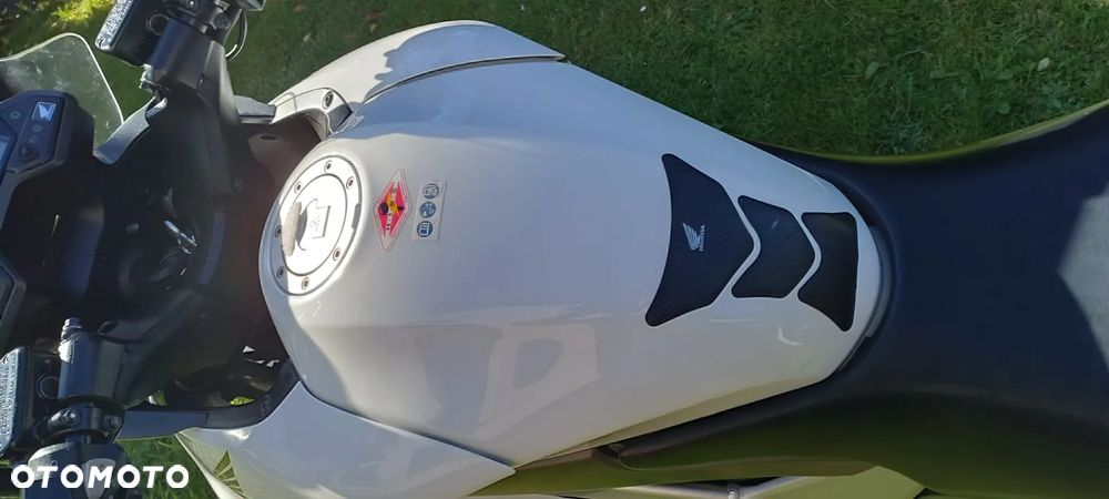 Honda VFR - 4