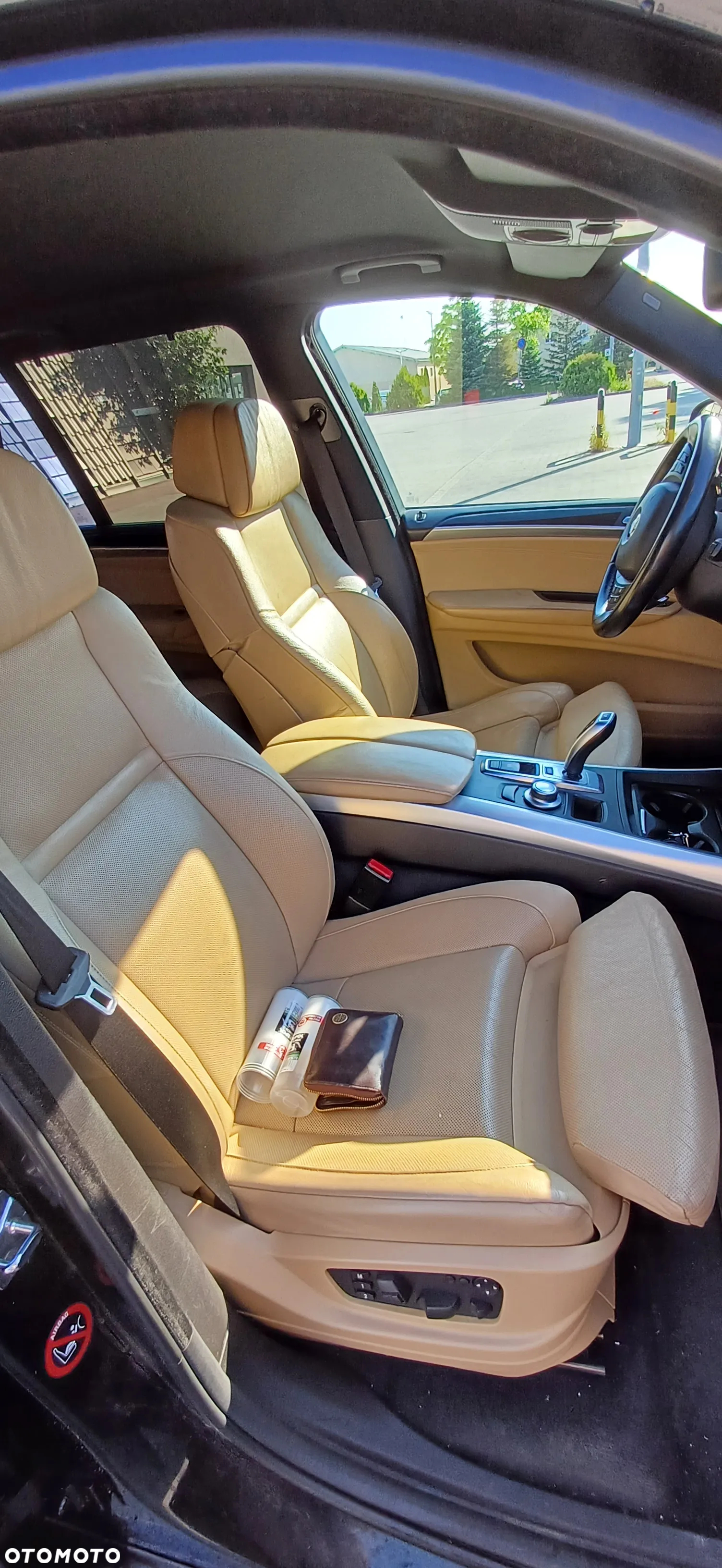 BMW X5 4.8i xDrive - 8