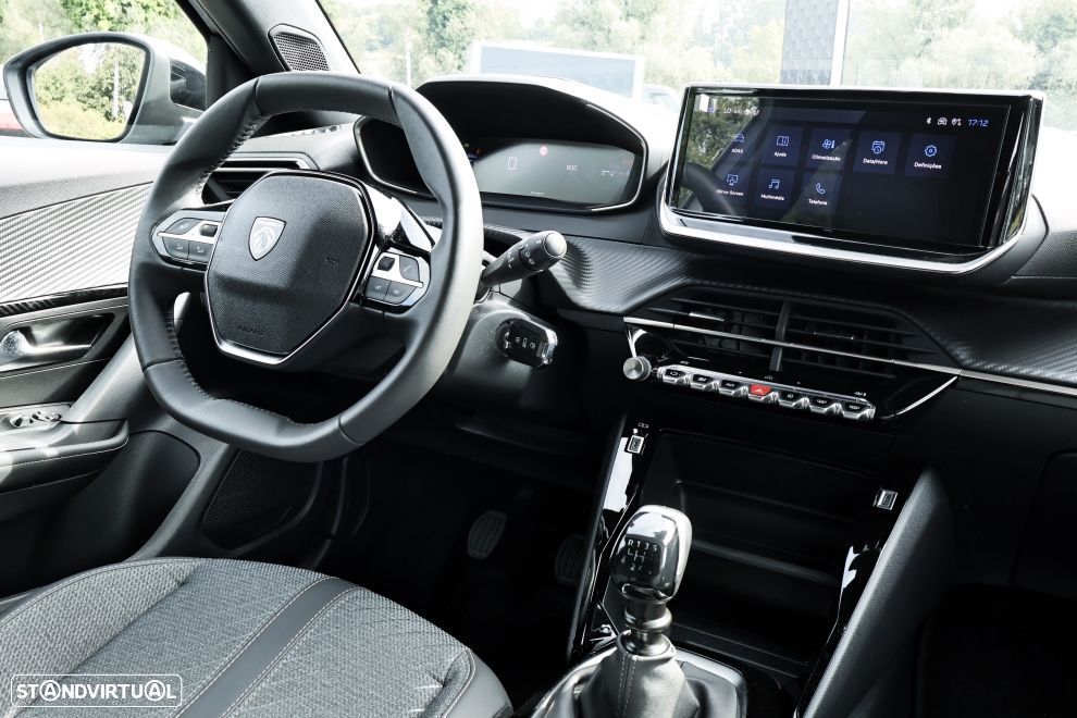 Peugeot 2008 1.2 Allure - 11