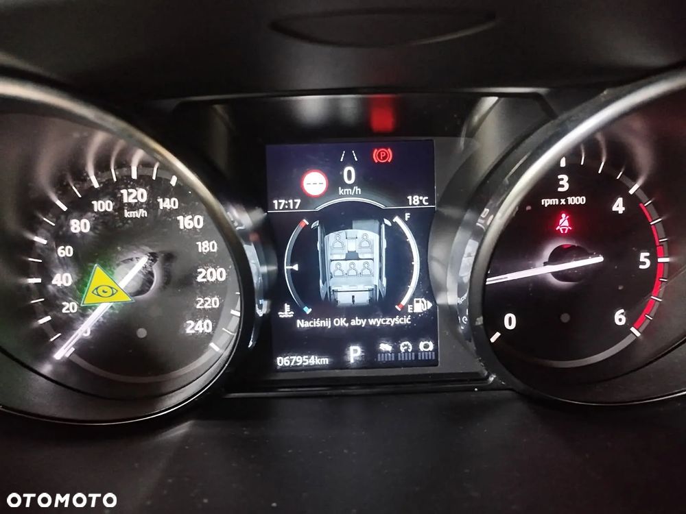 Land Rover Discovery Sport - 16
