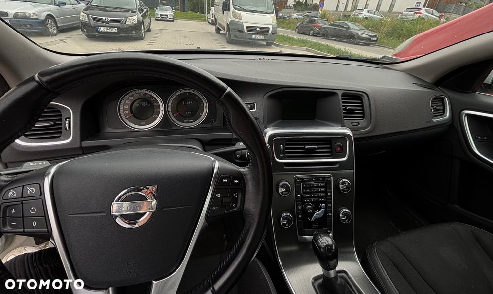 Volvo S60 D3 Momentum - 29