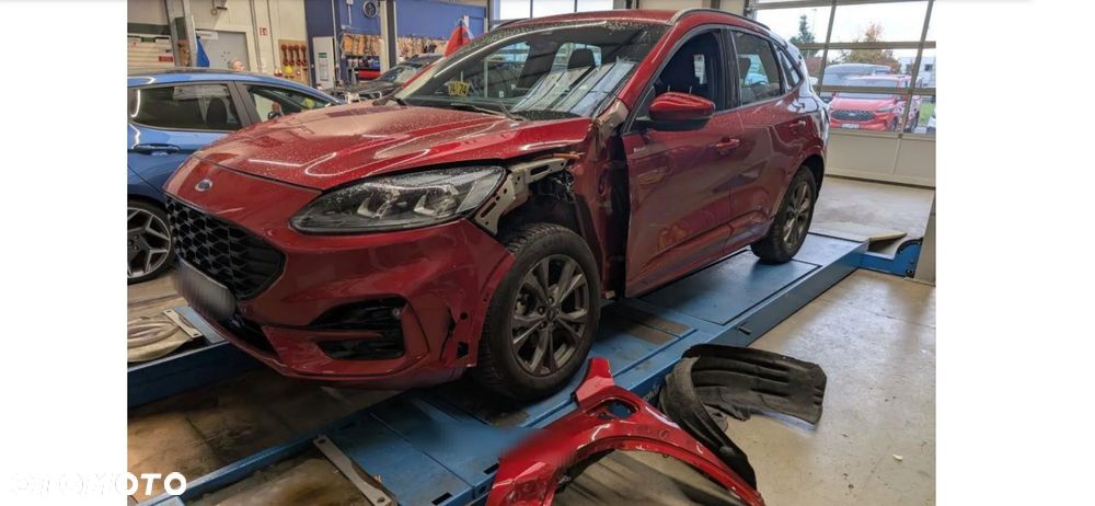 Ford Kuga 2.5 Duratec PHEV ST-LINE - 2