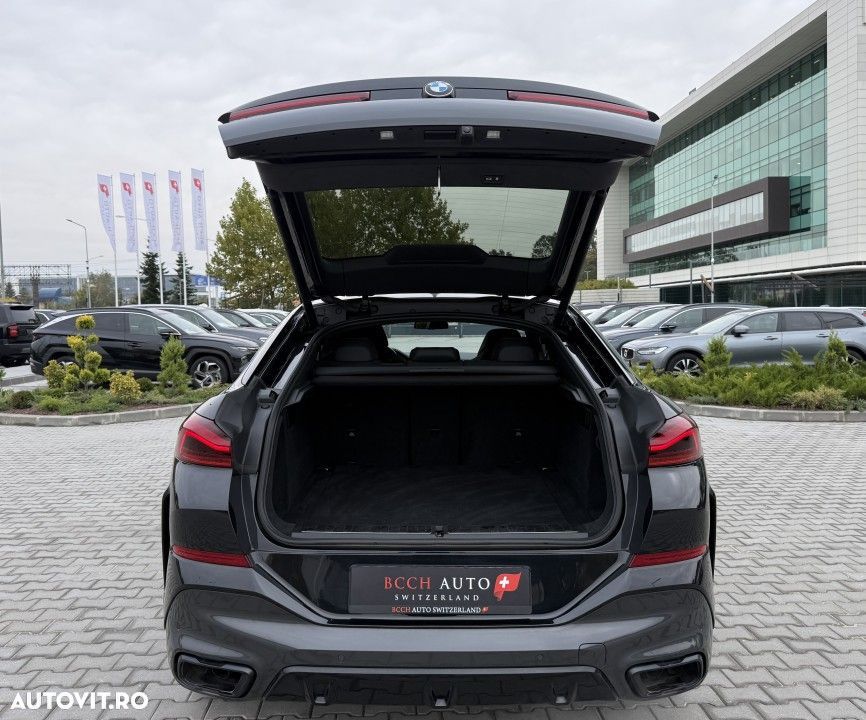 BMW X6 M M50i - 32