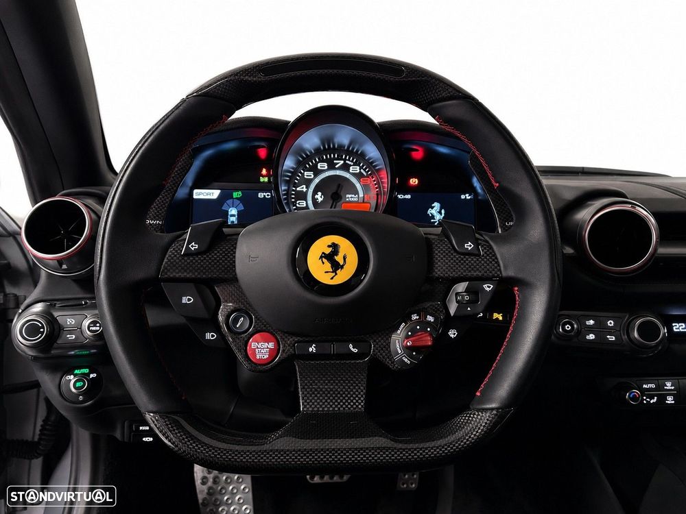 Ferrari 812 Superfast - 9