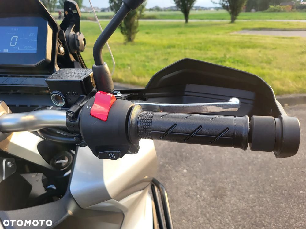 Honda ADV350 - 13
