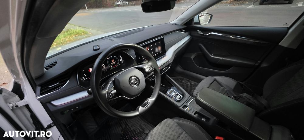 SKODA Octavia 2021 — imagine 3
