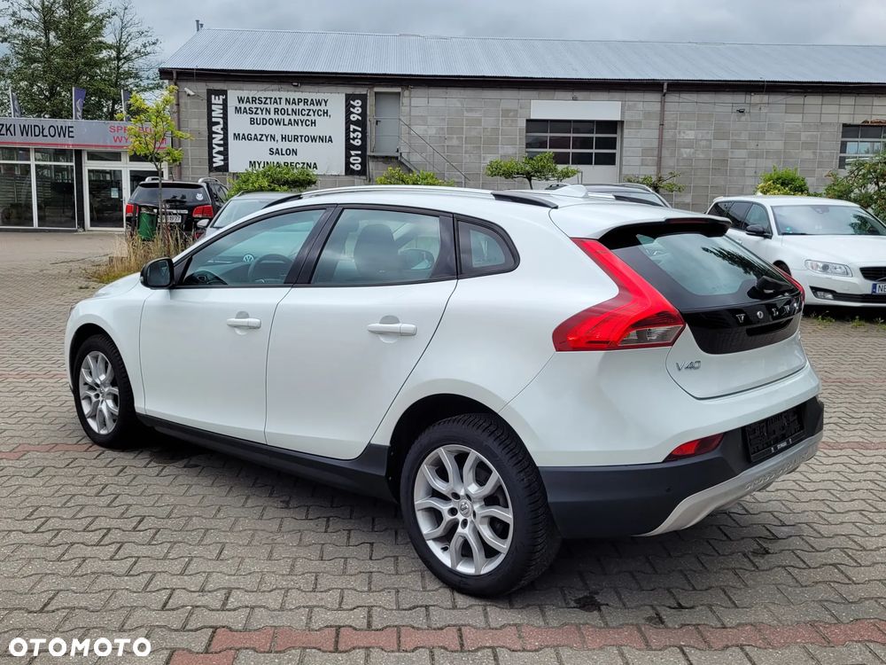 Volvo V40 Cross Country D2 Momentum - 22