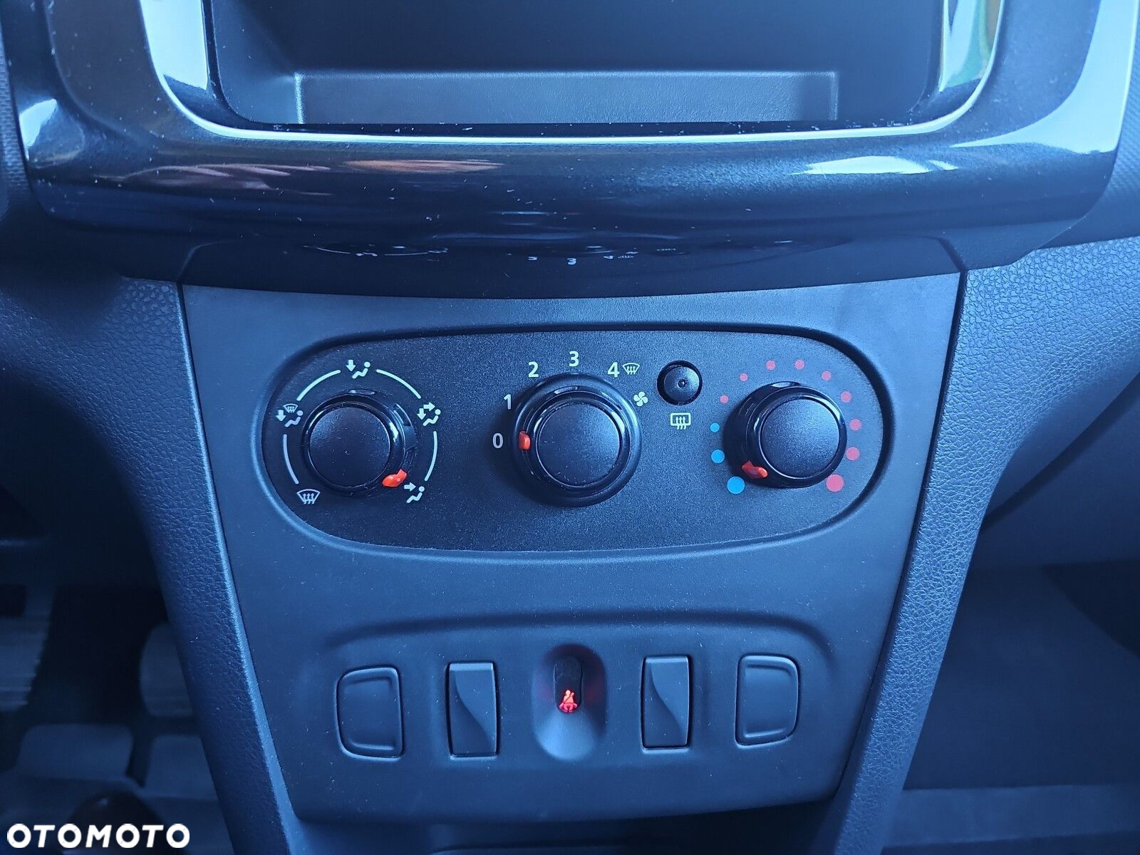 Dacia Sandero 1.0 SCe Open - 18