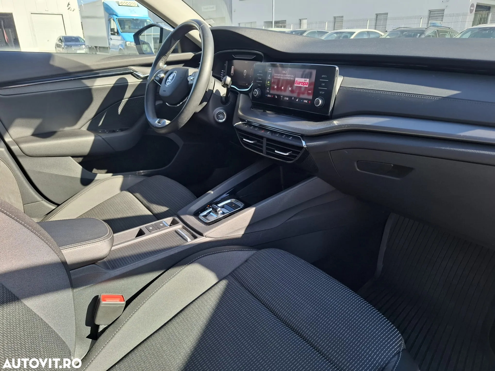 Skoda Octavia Combi 2.0 TDI DSG Style - 13
