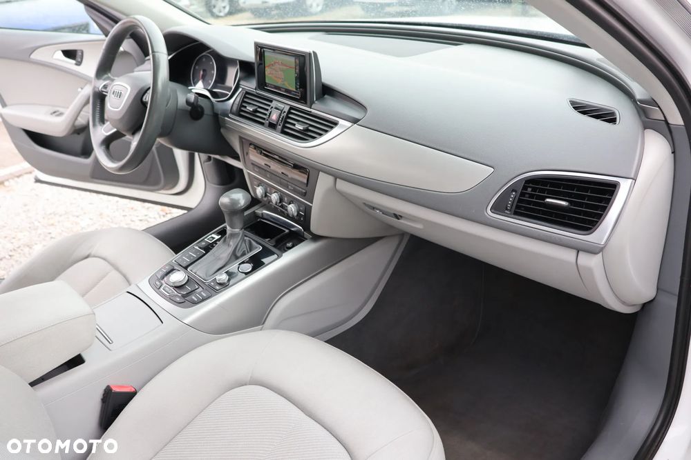 Audi A6 Avant - 15