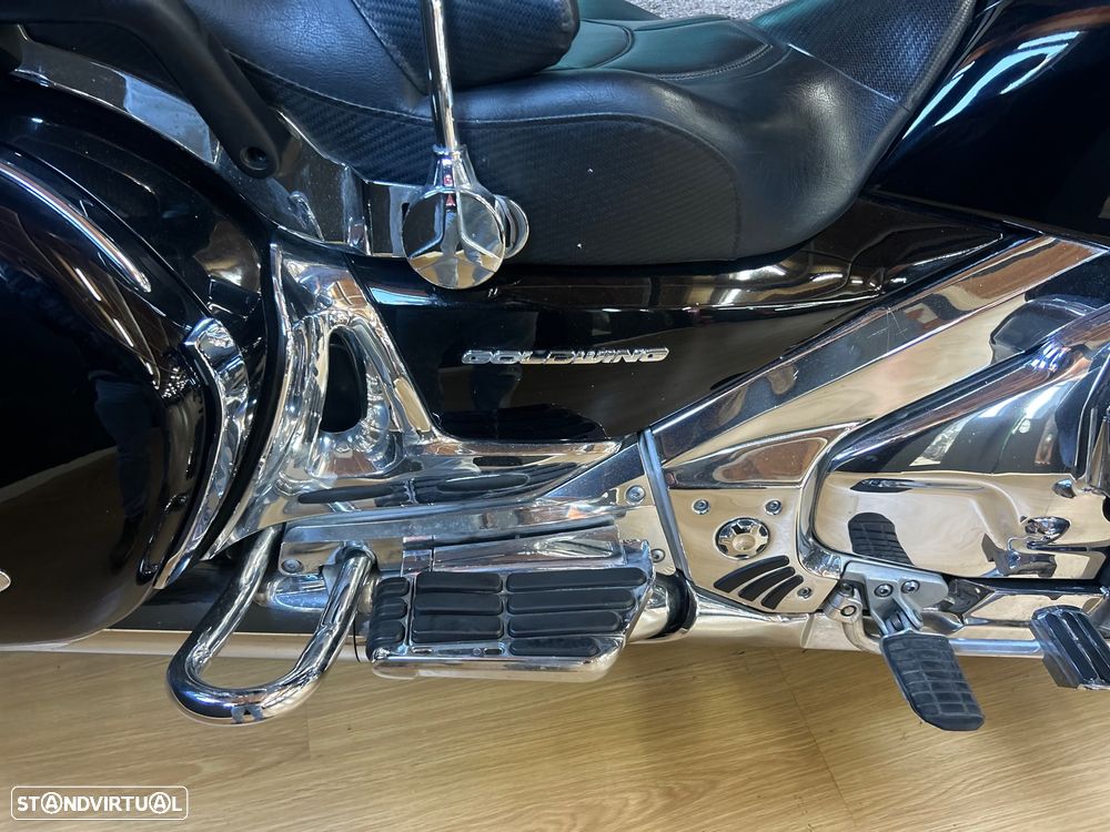 Honda Goldwing - 12