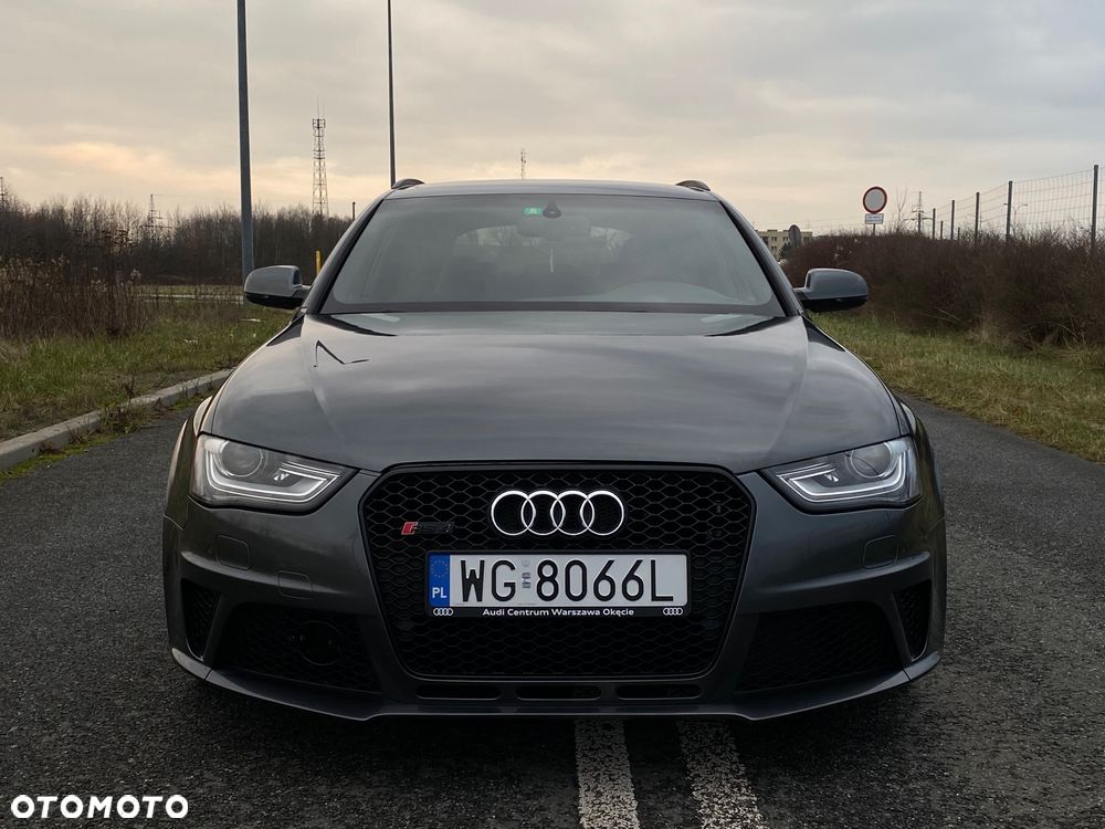Audi RS4 Avant Standard - 2
