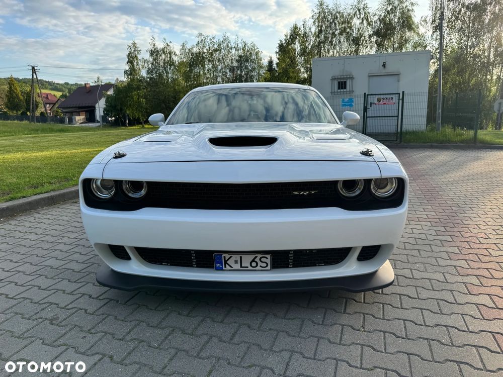 Dodge Challenger 6.4 Scat Pack - 2