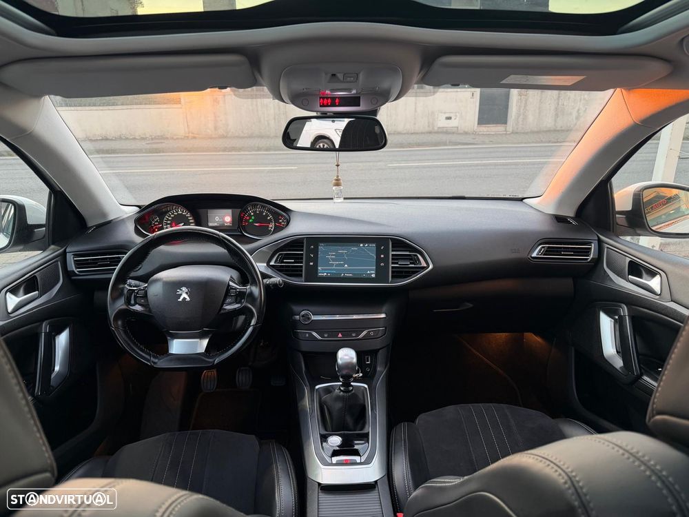 Peugeot 308 SW PureTech 130 Stop & Start Allure - 8