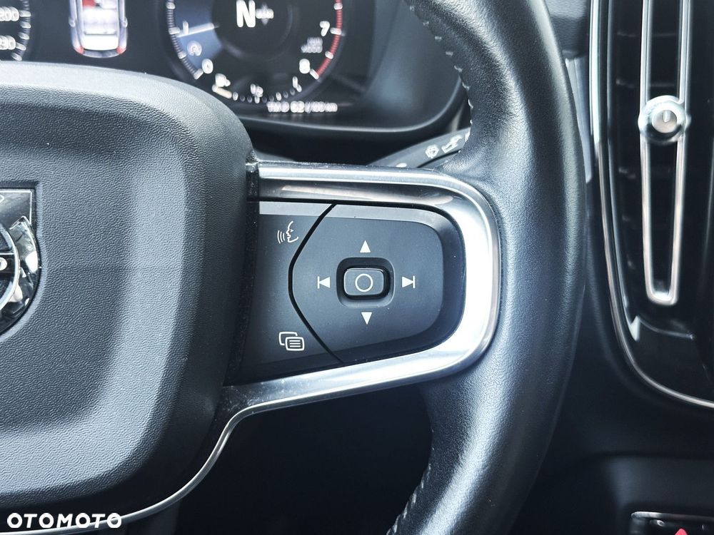 Volvo XC 40 - 13