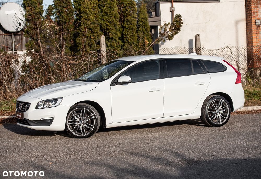 Volvo V60 D4 Geartronic Summum - 6