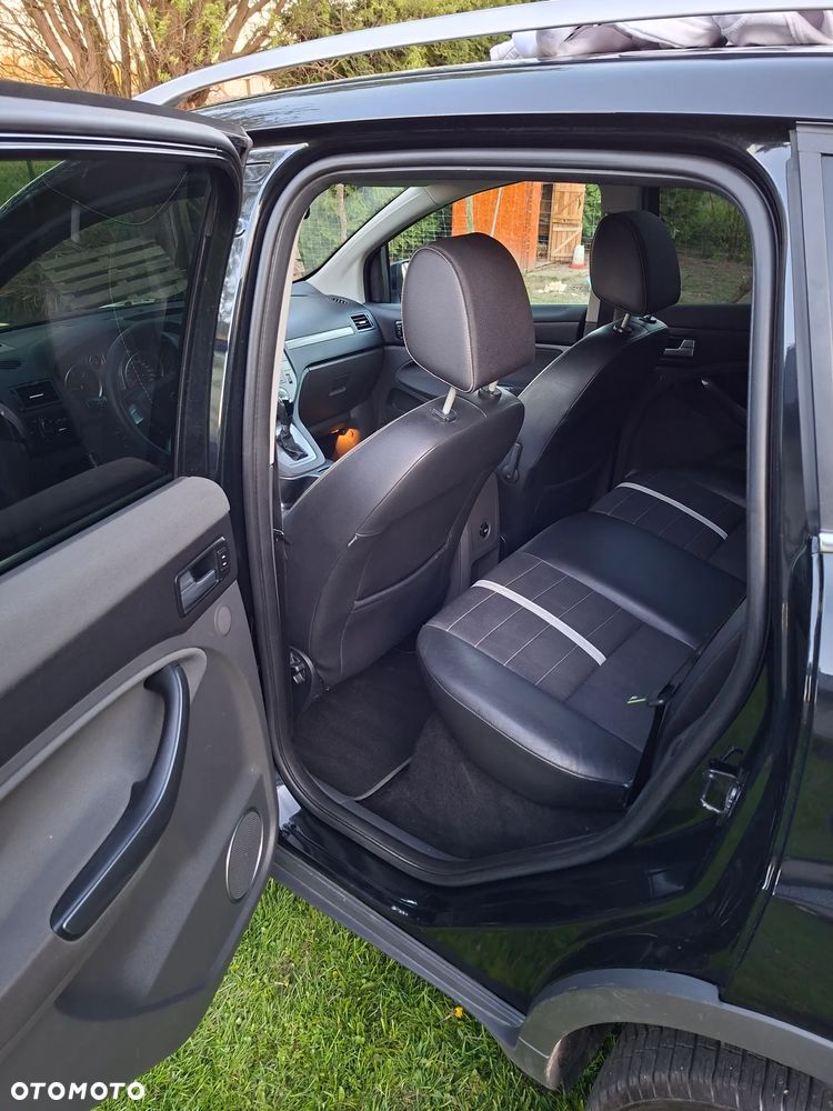 Ford Kuga 2.0 TDCi 4x4 Titanium - 16