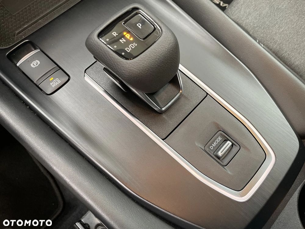 Nissan Qashqai 1.3 DIG-T MHEV N-Connecta Xtronic - 24