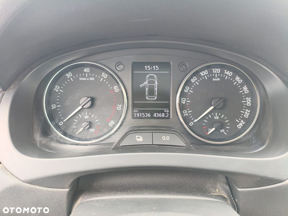 Skoda RAPID - 11