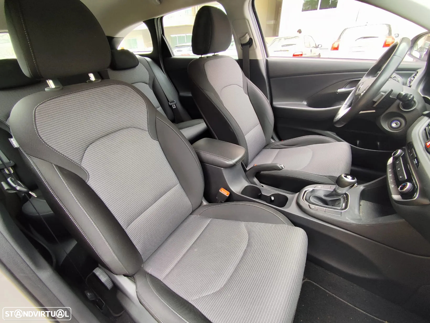 Hyundai i30 SW 1.6 CRDi Style 7DCT - 8