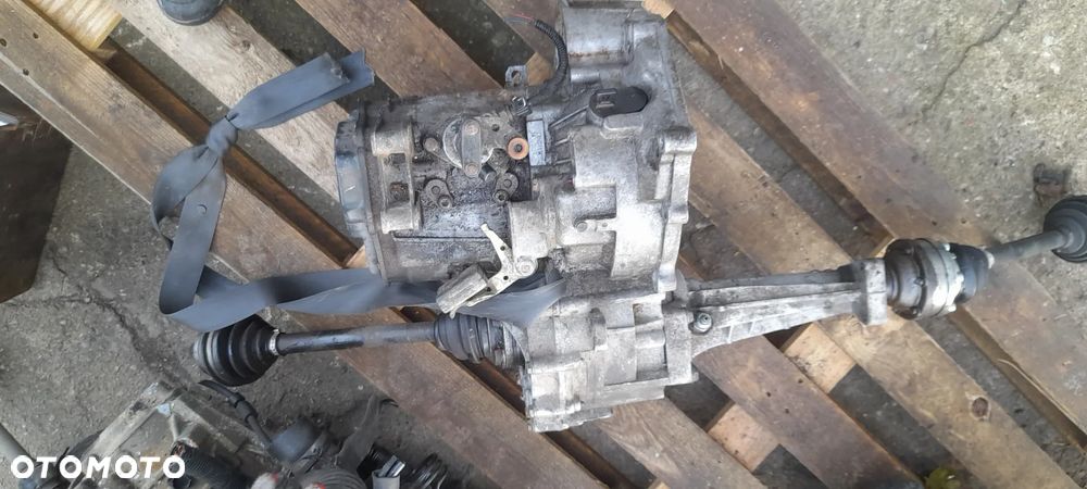 VW T4 2.4 D skrzynia biegów CRN - 1